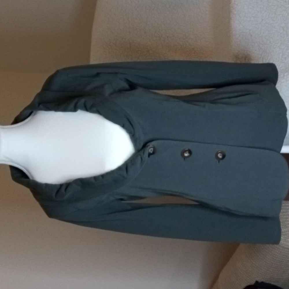 Lilla P Medium green mostly cotton jacket with retro ruffley collar, EUC